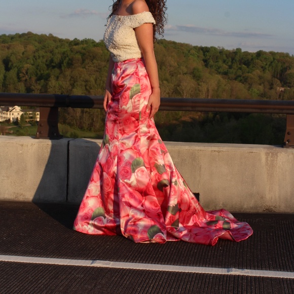 Prom - Picture 4 of 6